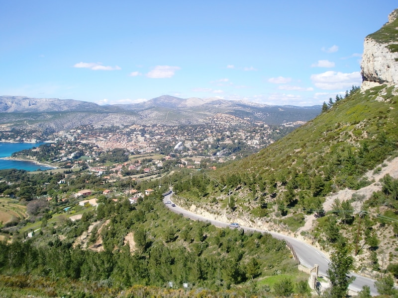 Blick auf die Strasse Richtung Cassis