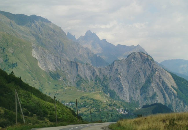 Der Blick zurück: Col d' Ornon aus Richtung Entraigues